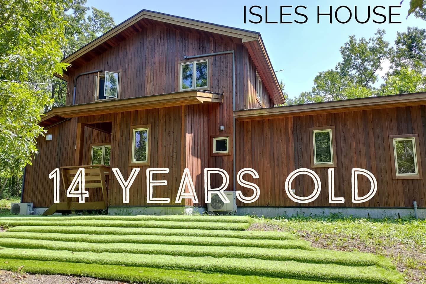 今月で築14年になったウッドデッキのメンテナンスにお伺いしました。オーナー様、長いお付き合いありがとうございます。#アイルズハウス施工例 #別荘