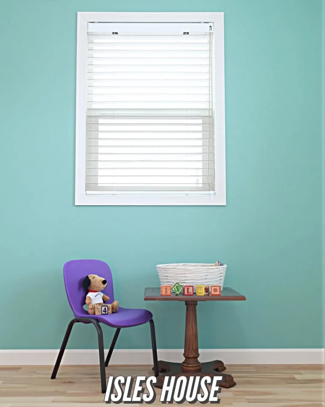 無数にあるクロスのサンプルから「これならOK！」というものは意外と少ないのです。アイルズハウスは装コーディネイトにも自信があります☆